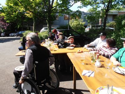 Grillen auf der Karlshöhe im Mai 2014