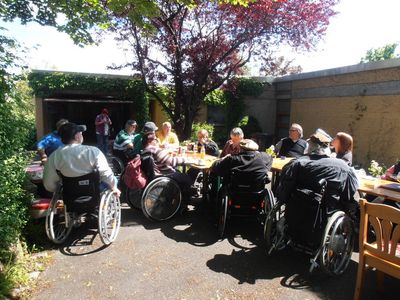Grillen auf der Karlshöhe im Mai 2014
