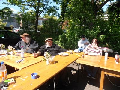 Grillen auf der Karlshöhe im Mai 2014